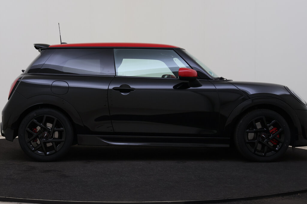 MINI 3-Deurs 7