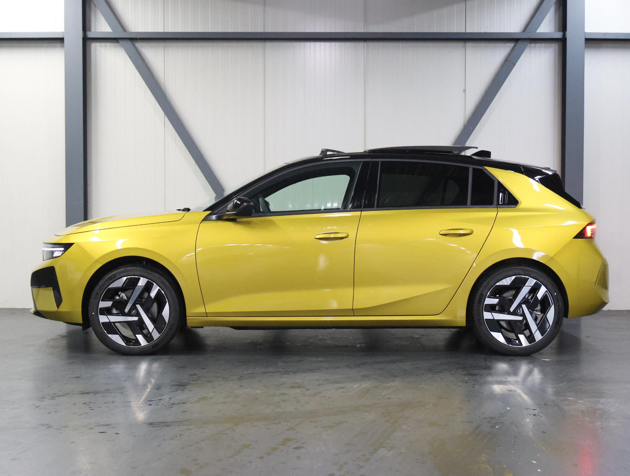 Opel Astra Electric 58 kWh 156PK Ultimate - Afbeelding 2