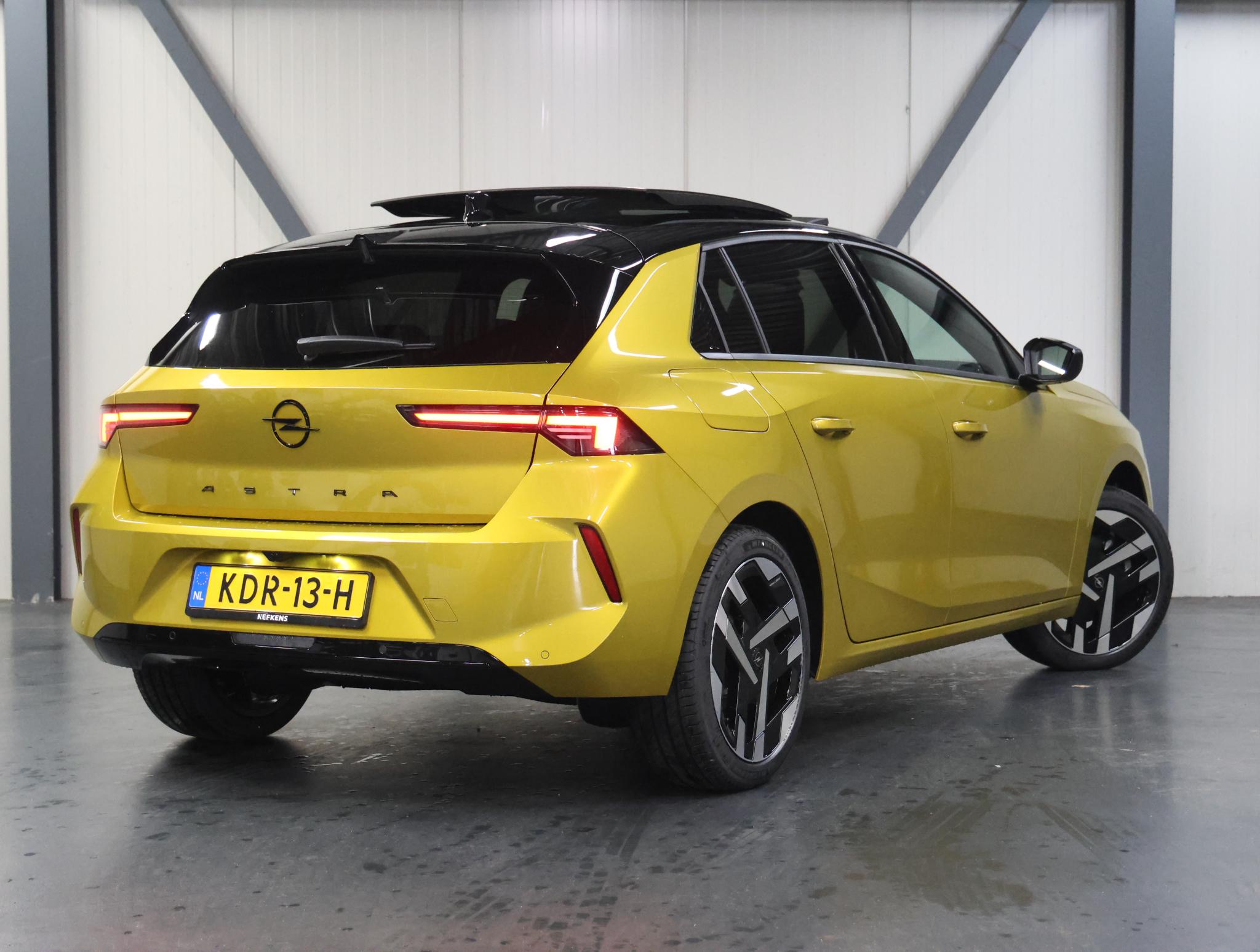 Opel Astra Electric 58 kWh 156PK Ultimate - Afbeelding 3