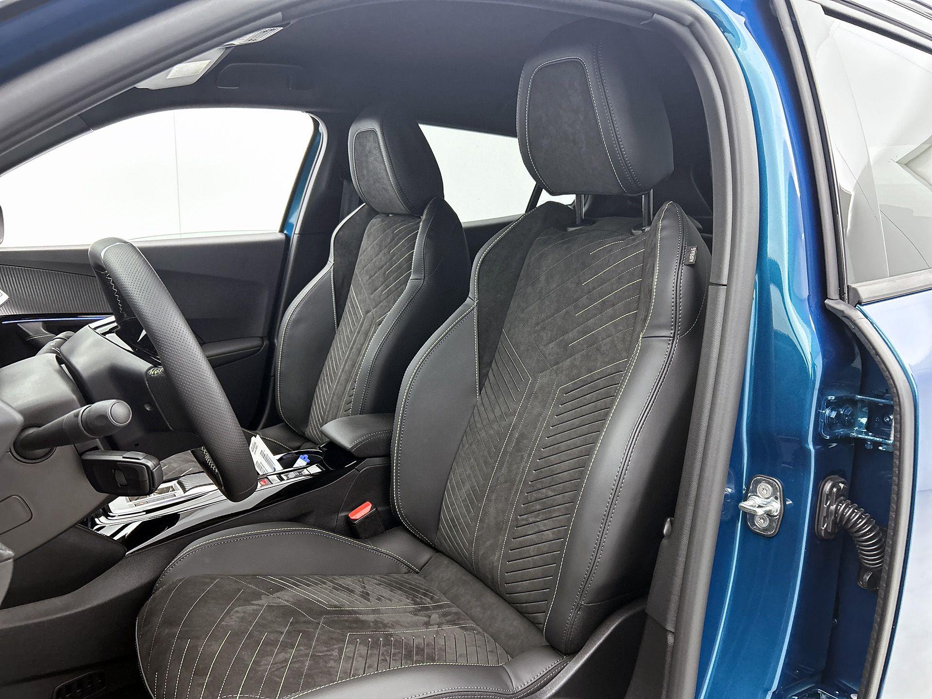 Peugeot e-2008