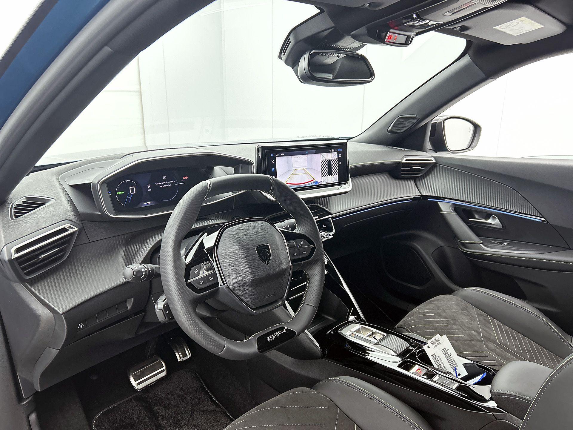 Peugeot e-2008
