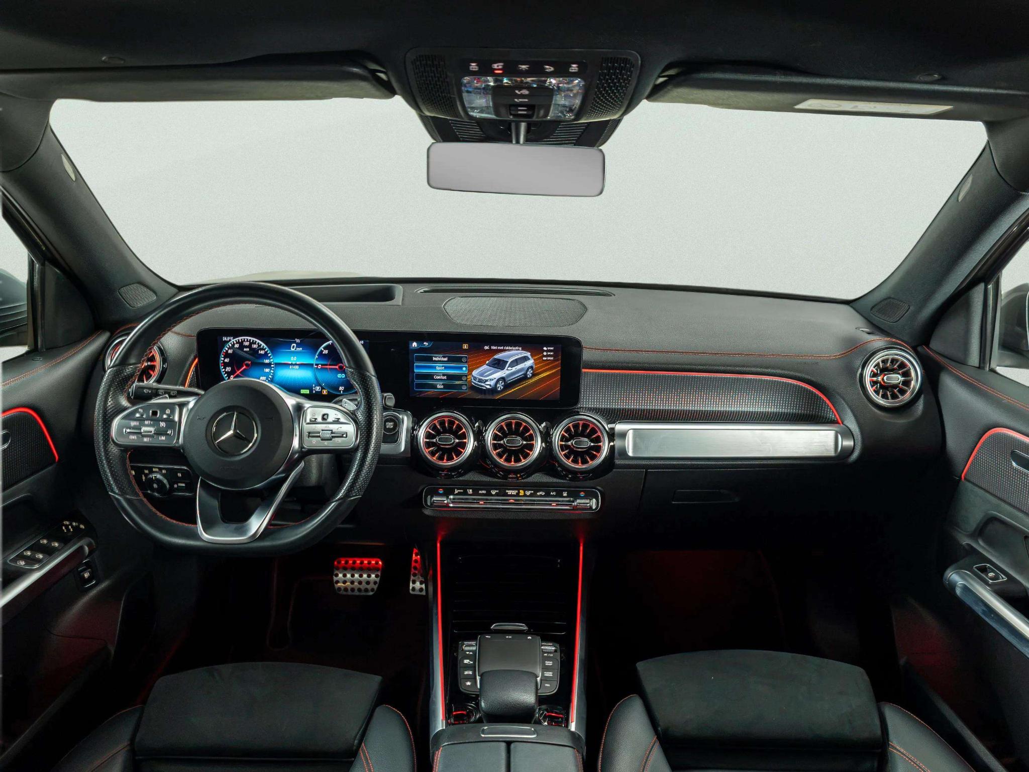Mercedes-Benz EQB 300 4MATIC AMG Line 7p. 67 kWh - Afbeelding 3