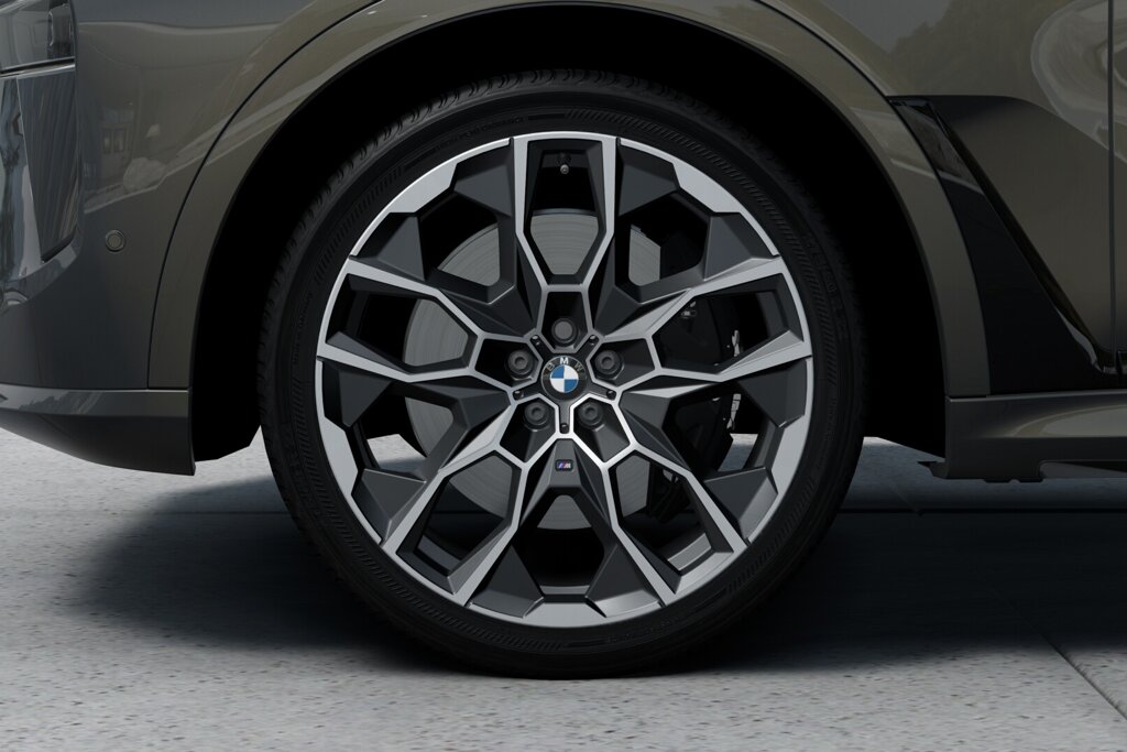 BMW X7 6