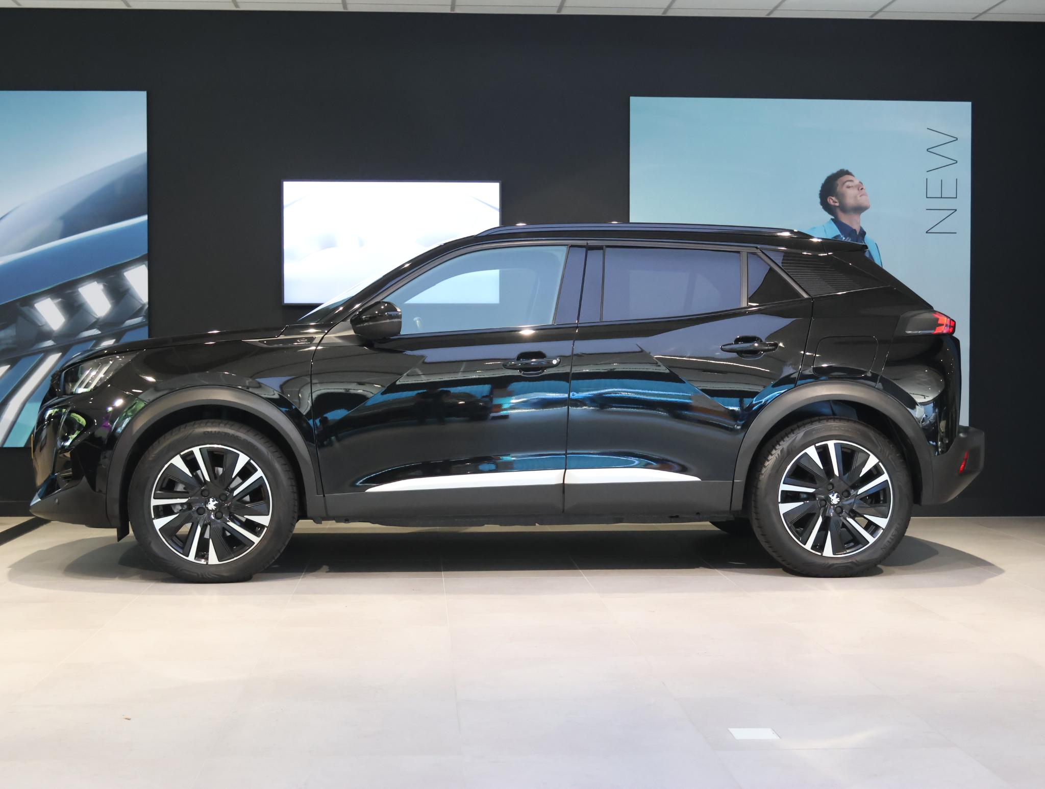 Peugeot e-2008