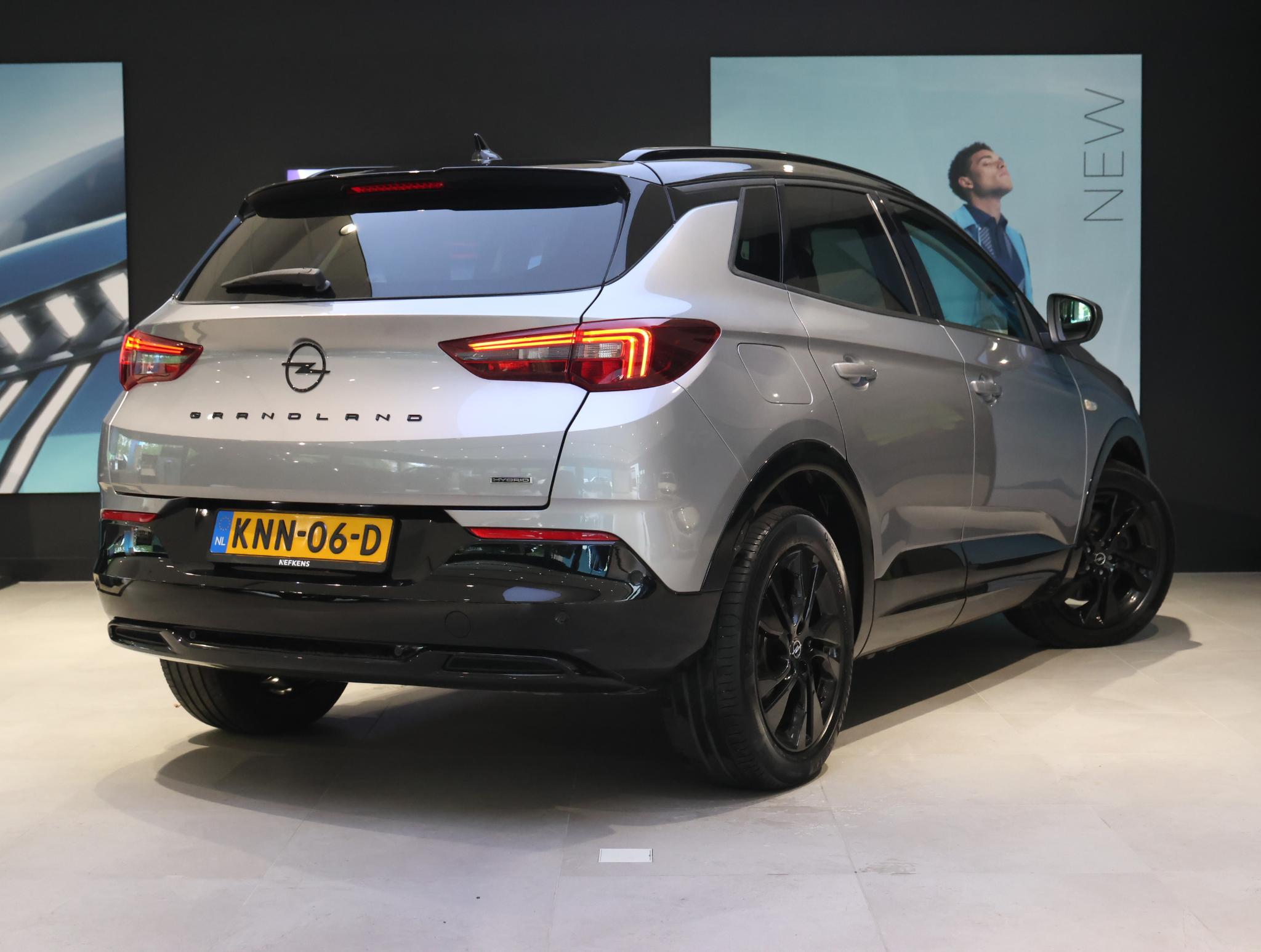 Opel Grandland SUV Business Elegance 225 pk Plug-In Hybrid - Afbeelding 3