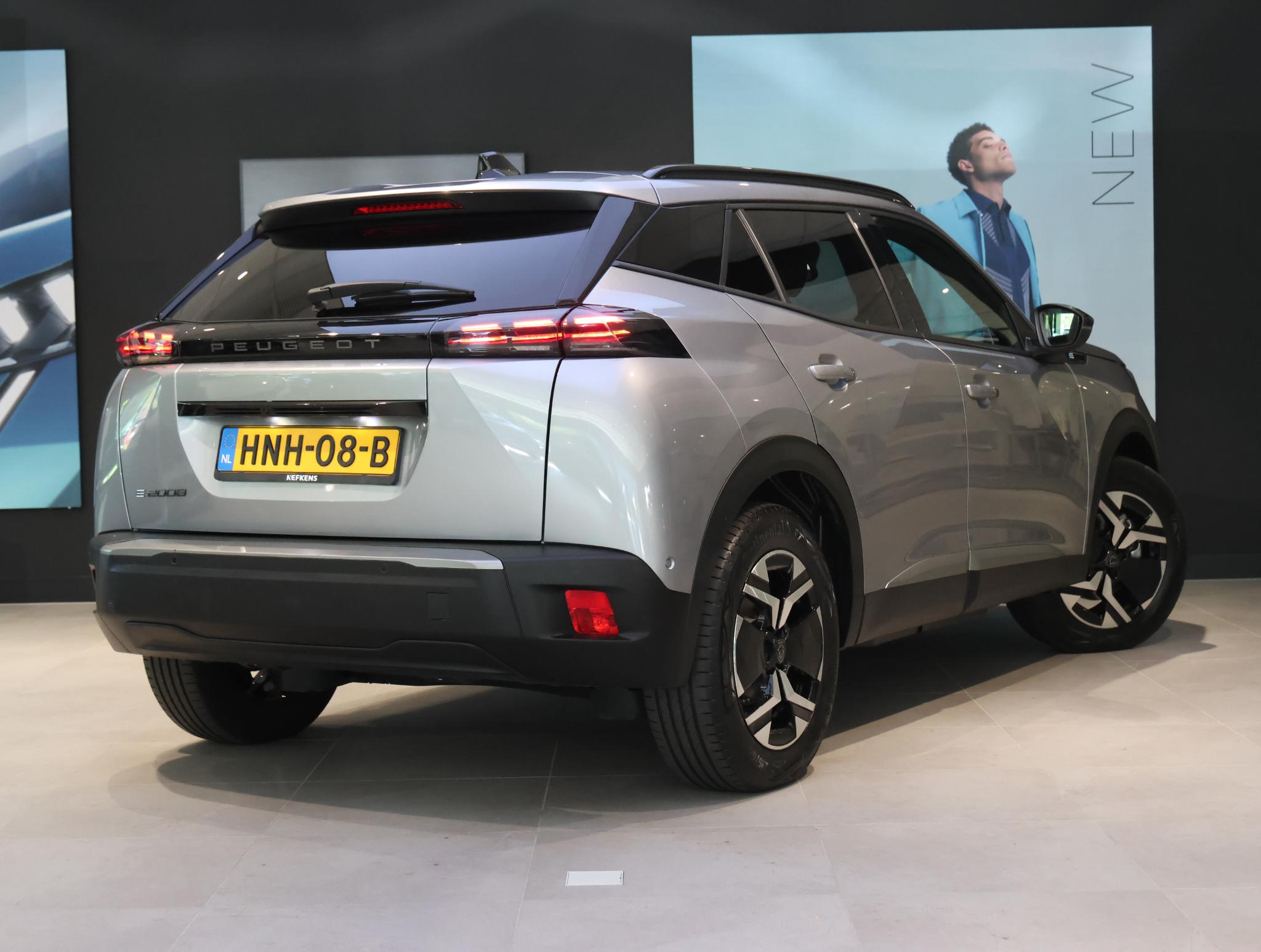 Peugeot e-2008