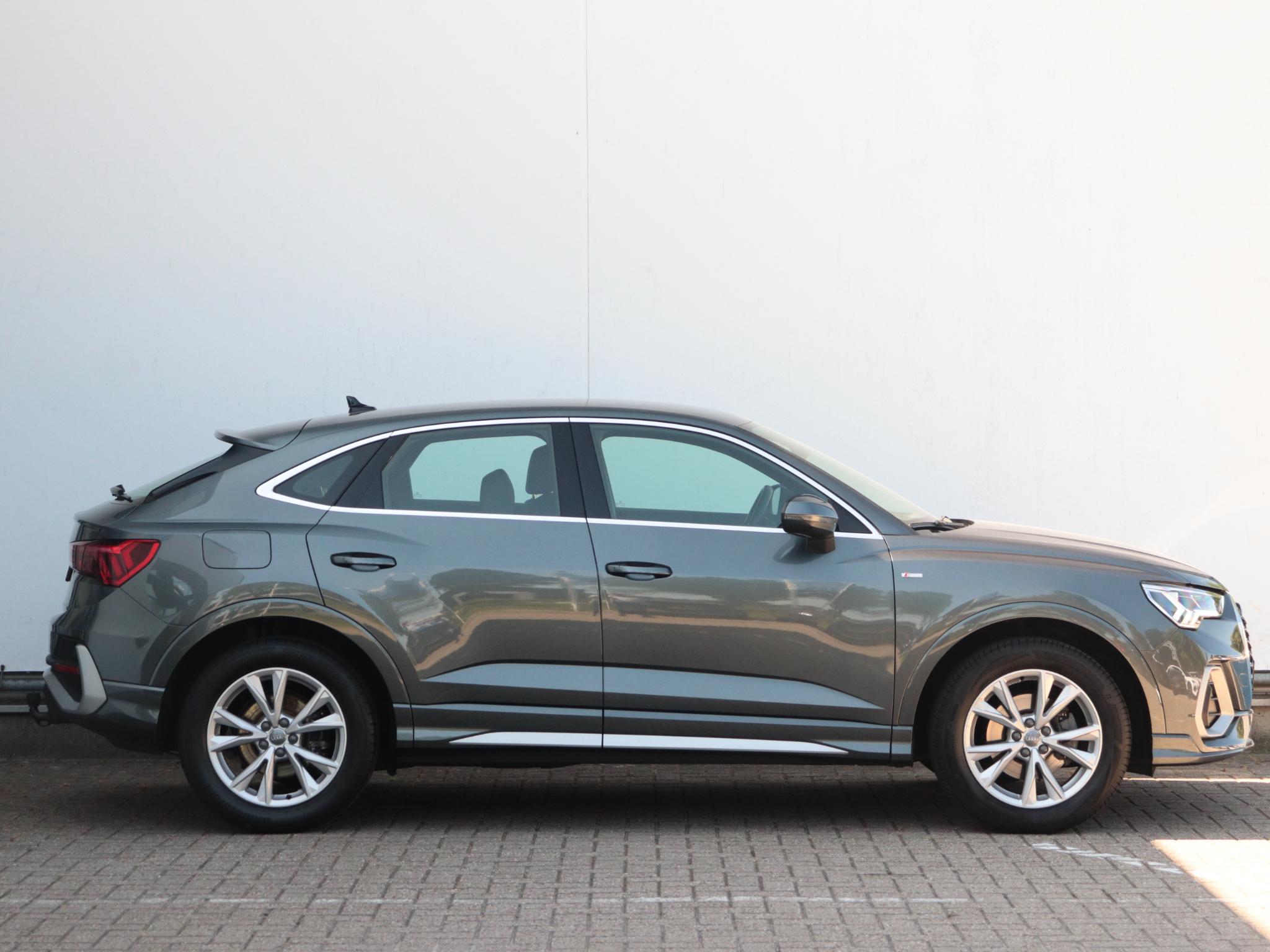 Audi Q3 Sportback 35 TFSI S Edition - Afbeelding 2