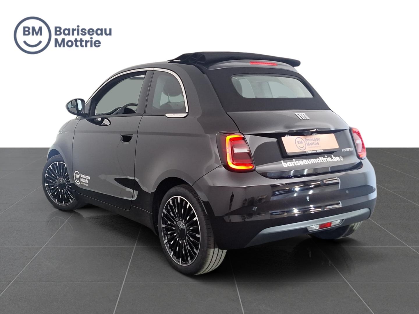 Fiat 500 Cabrio 500 Hybrid ICON *CAMERA EN SENSOREN ACHTER*CARPLAY*DAB*KLIMAATREGELING* - Afbeelding 4