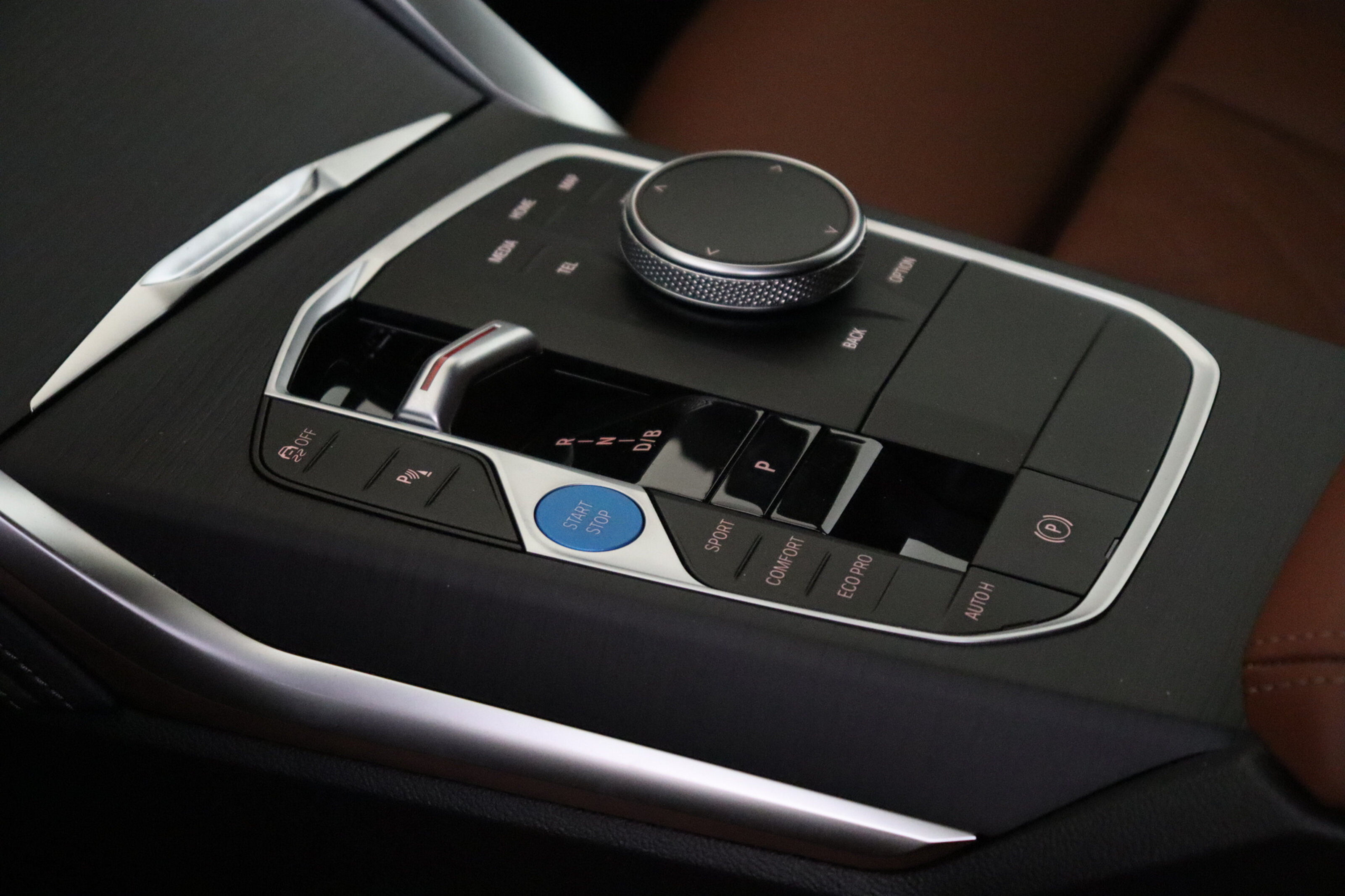 BMW i4 6