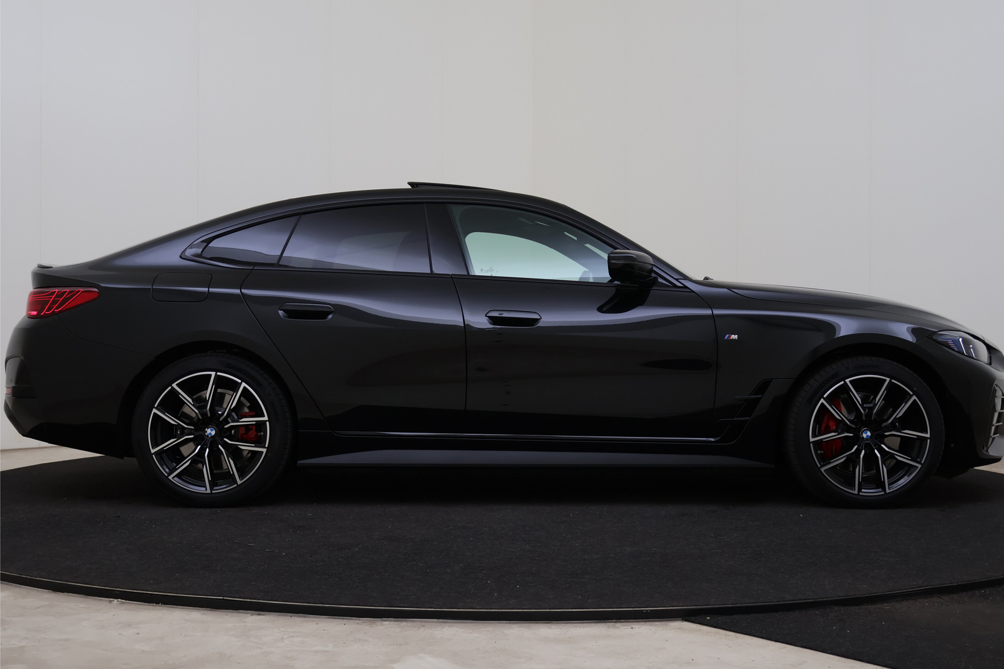 BMW i4 7