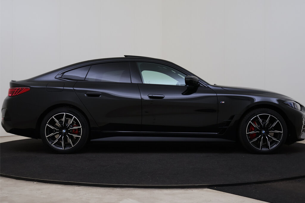 BMW i4 7