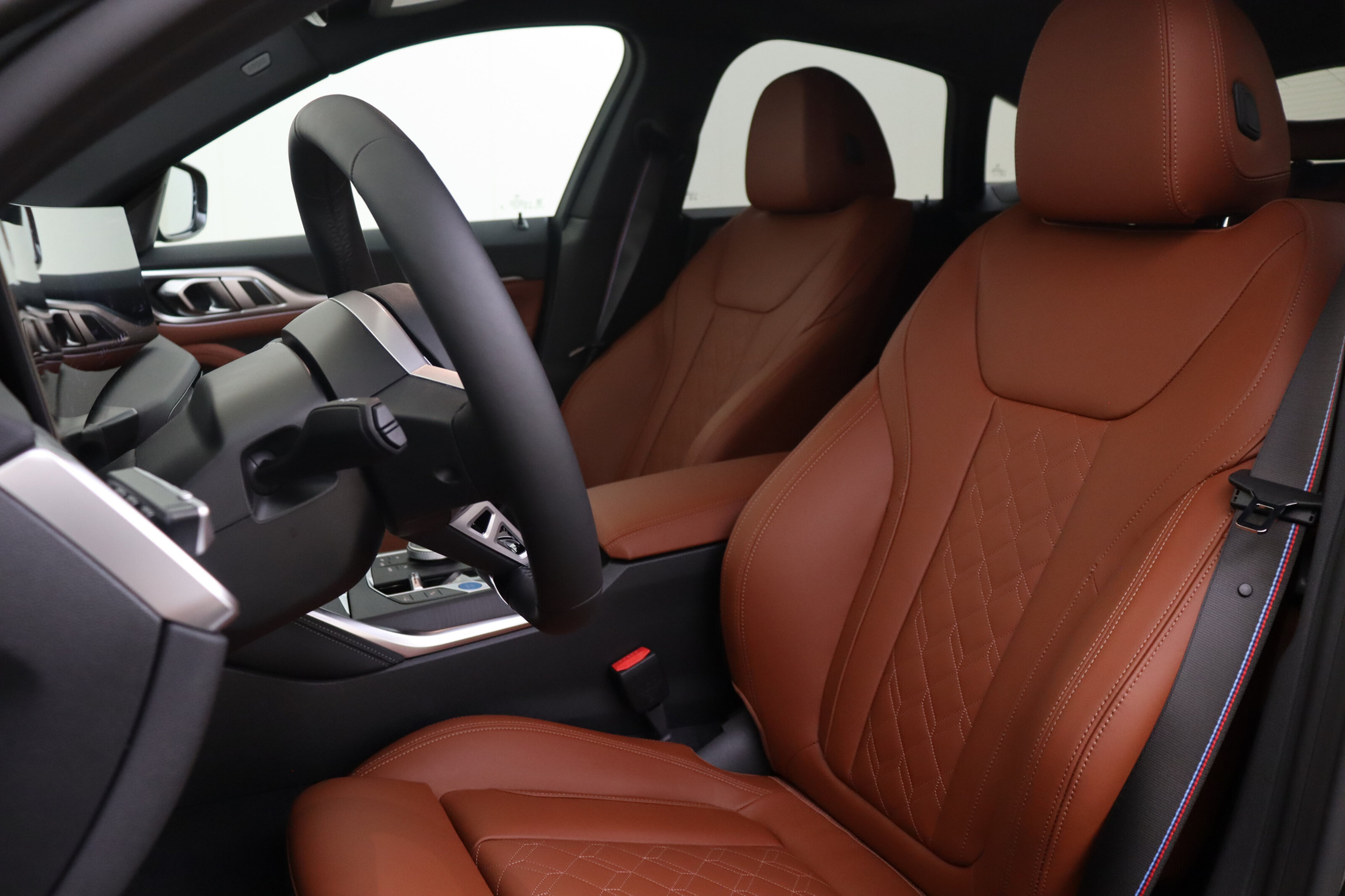 BMW i4 8