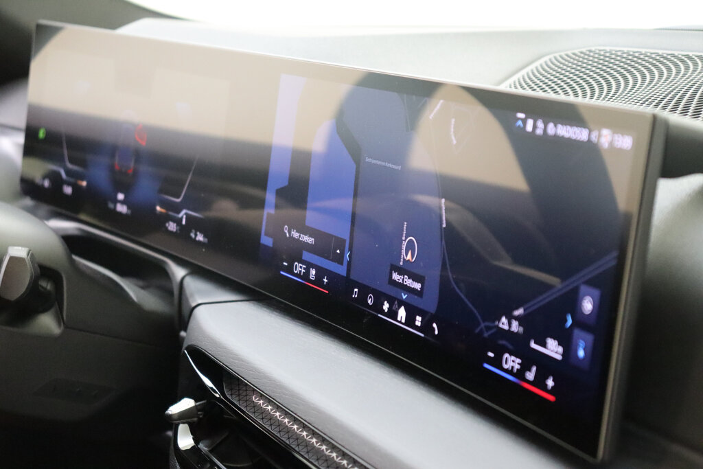 BMW i4 18