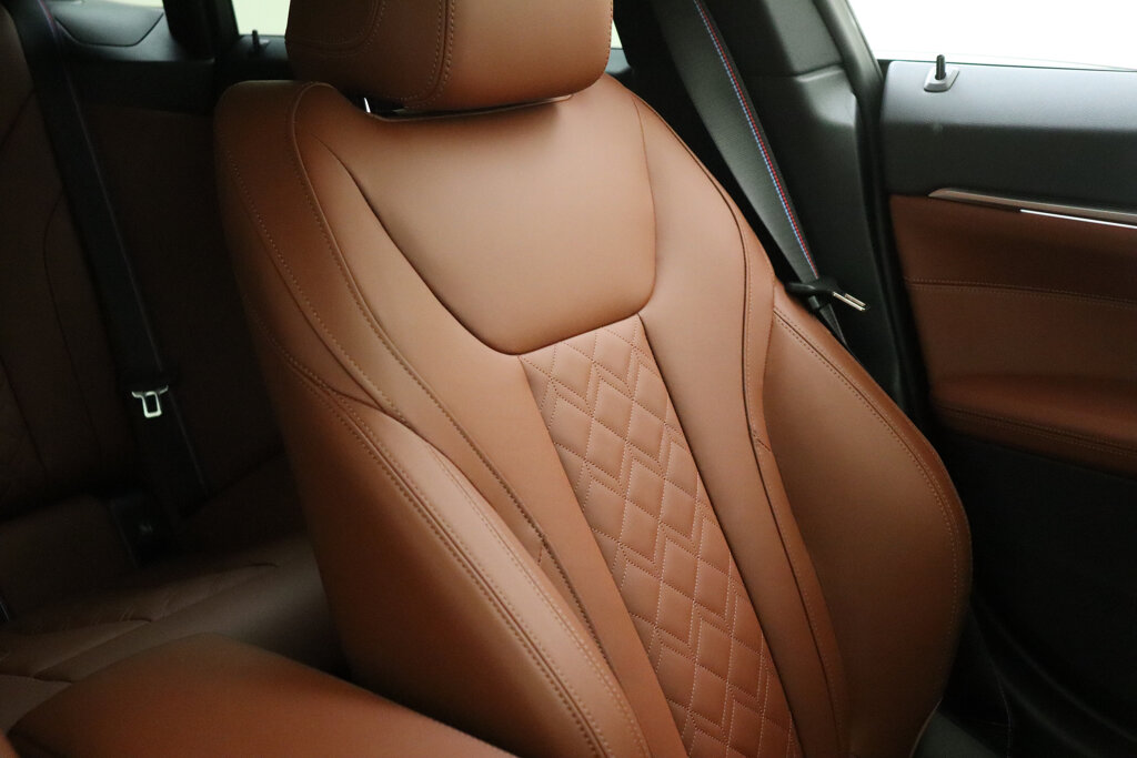 BMW i4 20