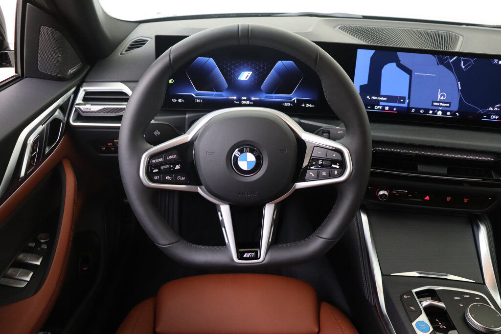 BMW i4 25