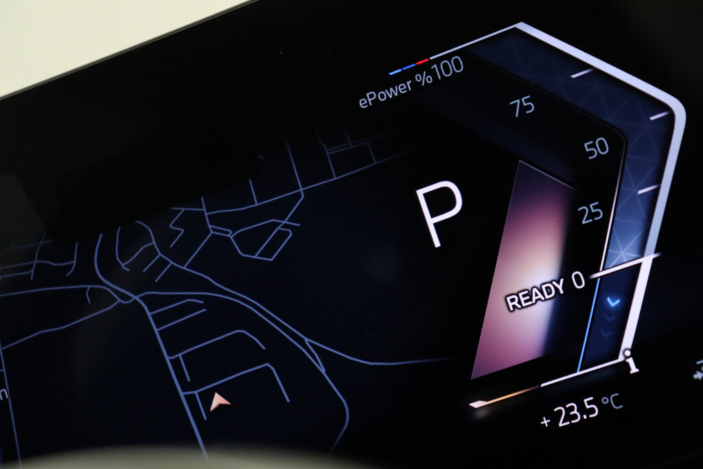 BMW i4 39