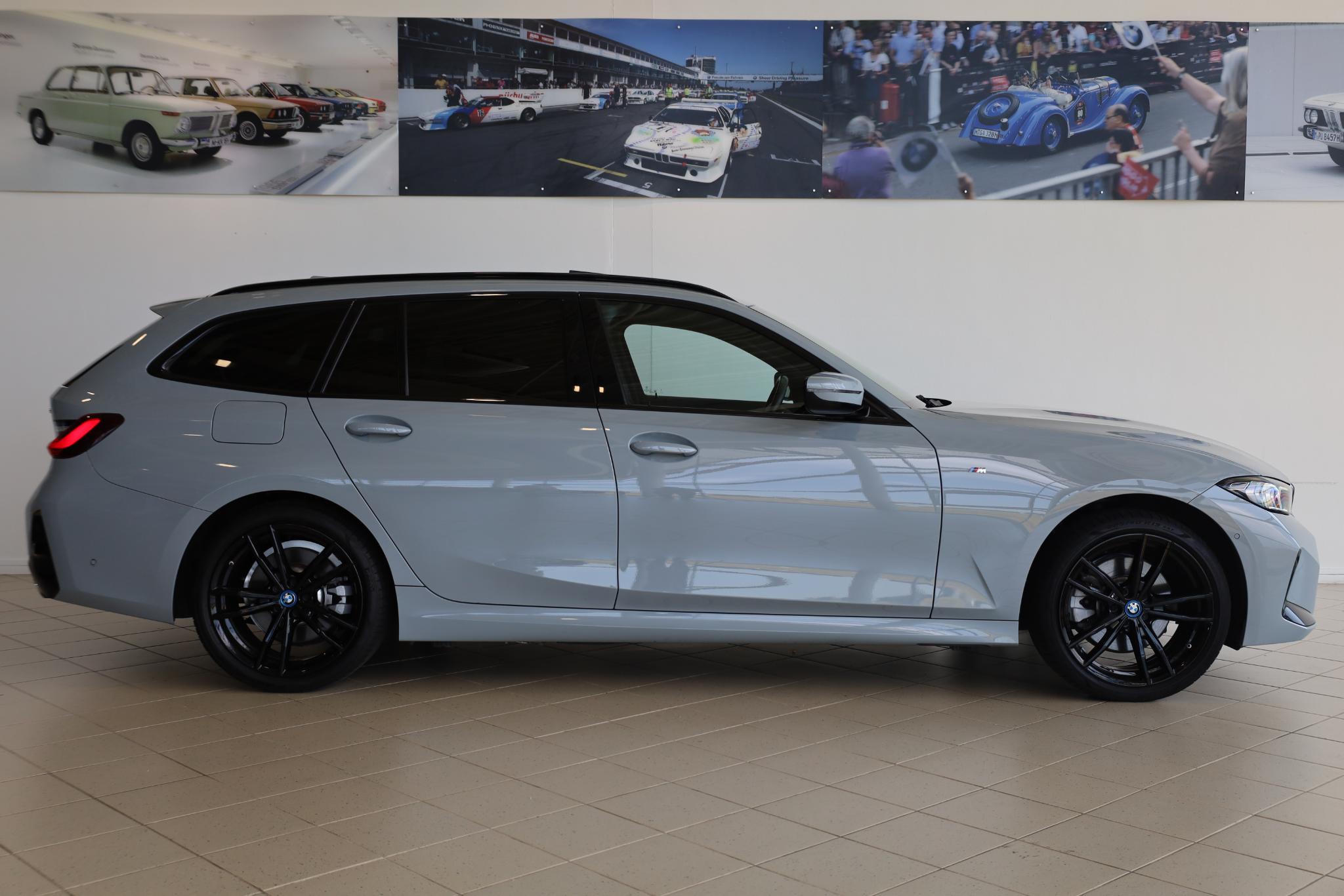 BMW 3 Serie Touring 330e xDrive - Afbeelding 3
