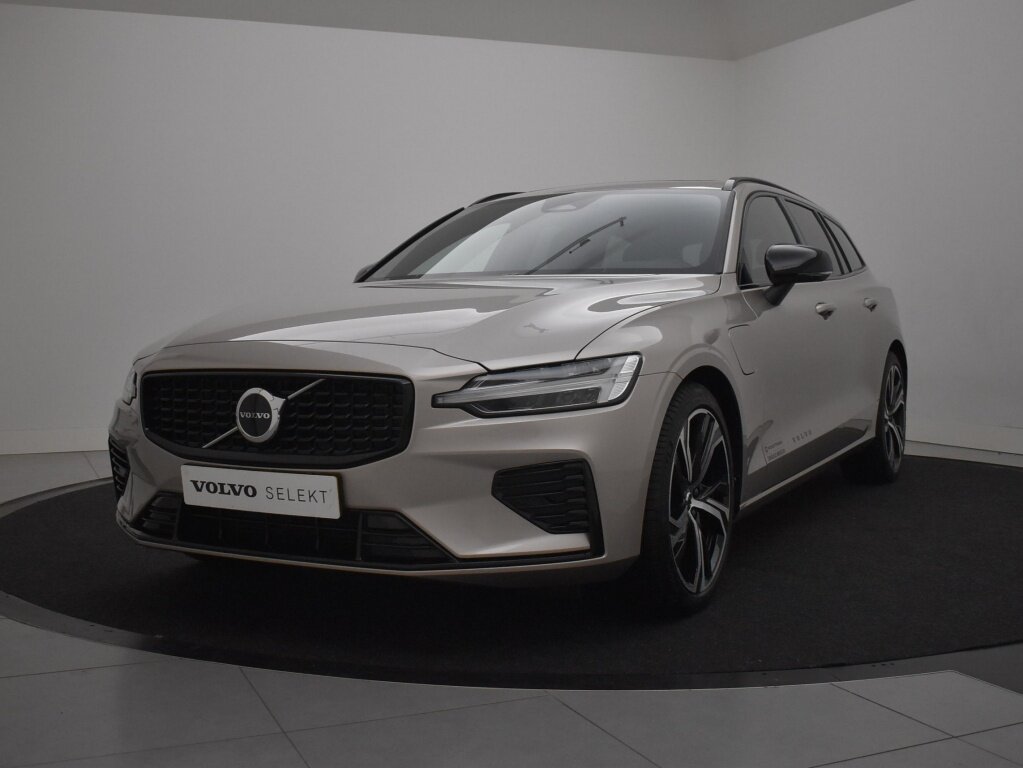 Volvo V60 T6 PLUG-IN HYBRID PLUS DARK 19INCH HARMAN KARDON SCHUIFDAK - Afbeelding 2