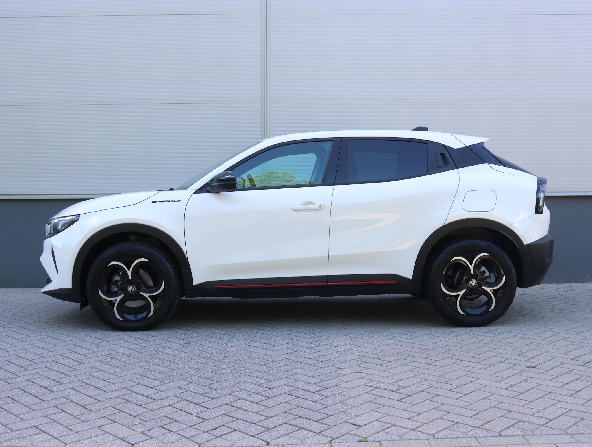 Alfa Romeo Junior 1.2 136pk Hybrid Ibrida Speciale - Afbeelding 2