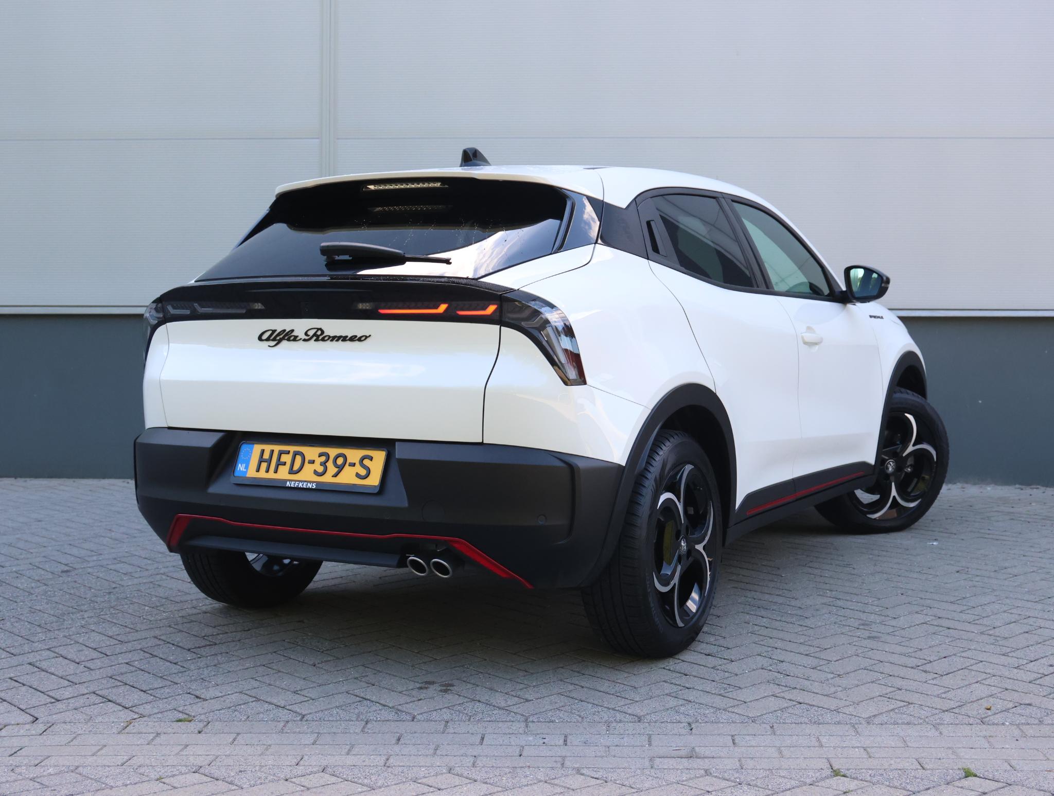 Alfa Romeo Junior 1.2 136pk Hybrid Ibrida Speciale - Afbeelding 3