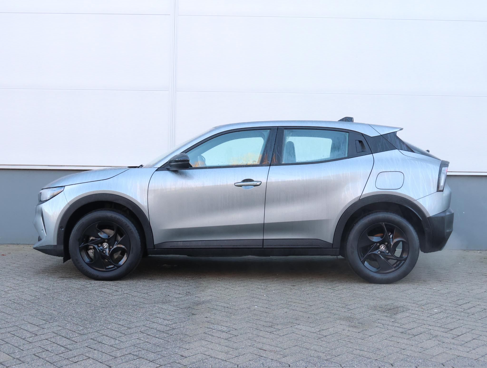 Alfa Romeo Junior 1.2 145pk Hybrid Ibrida - Afbeelding 2