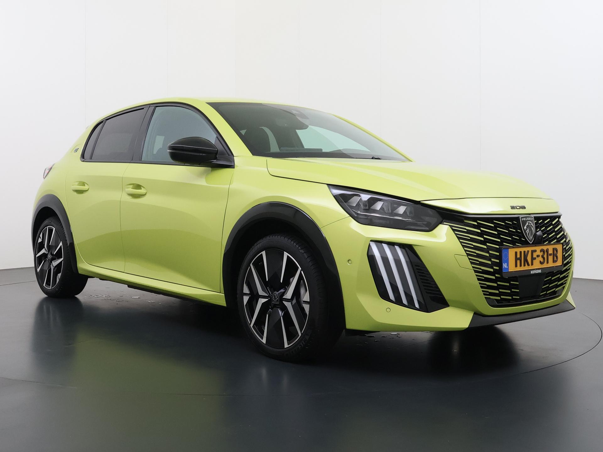 Peugeot e-208