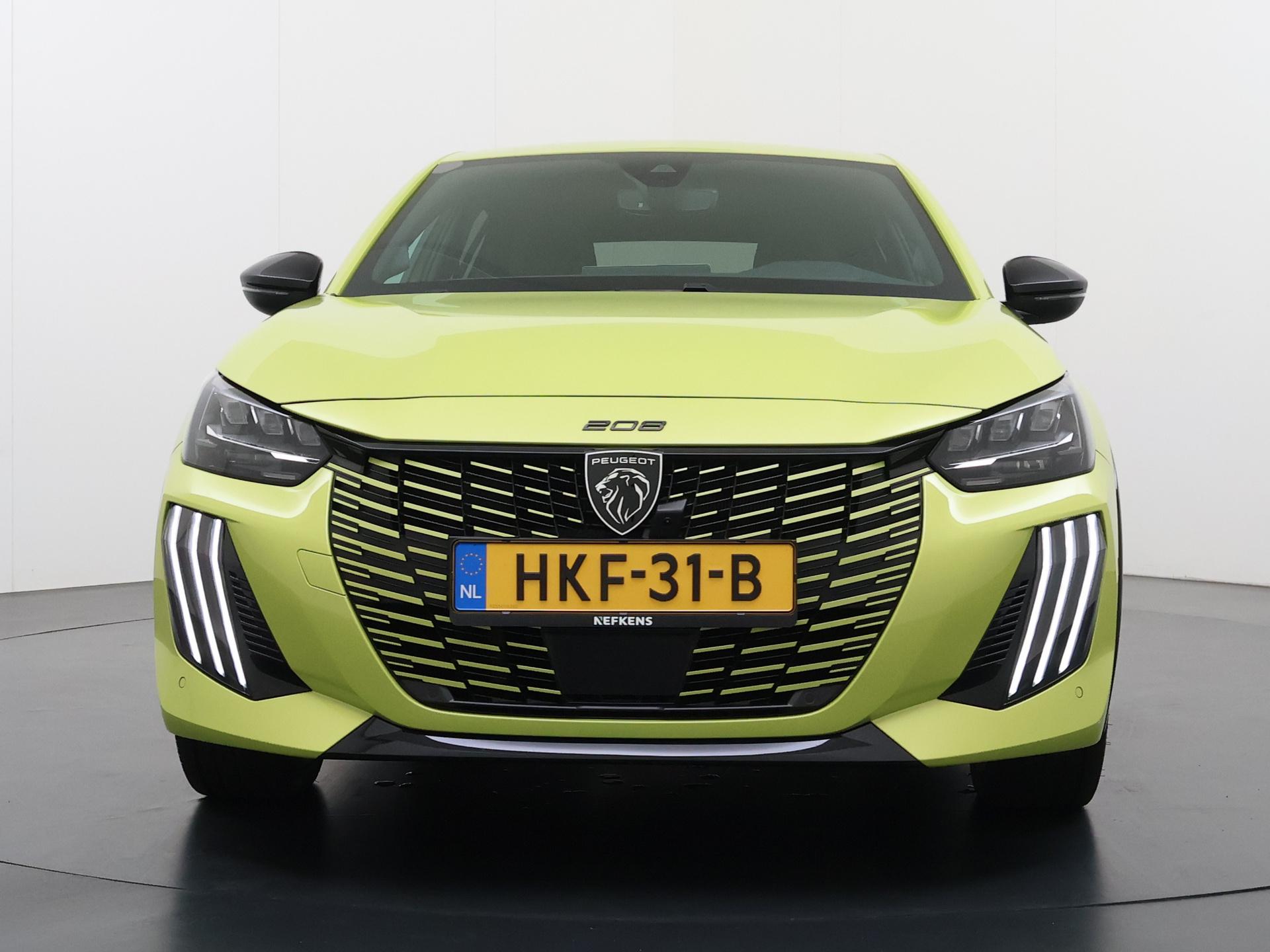 Peugeot e-208
