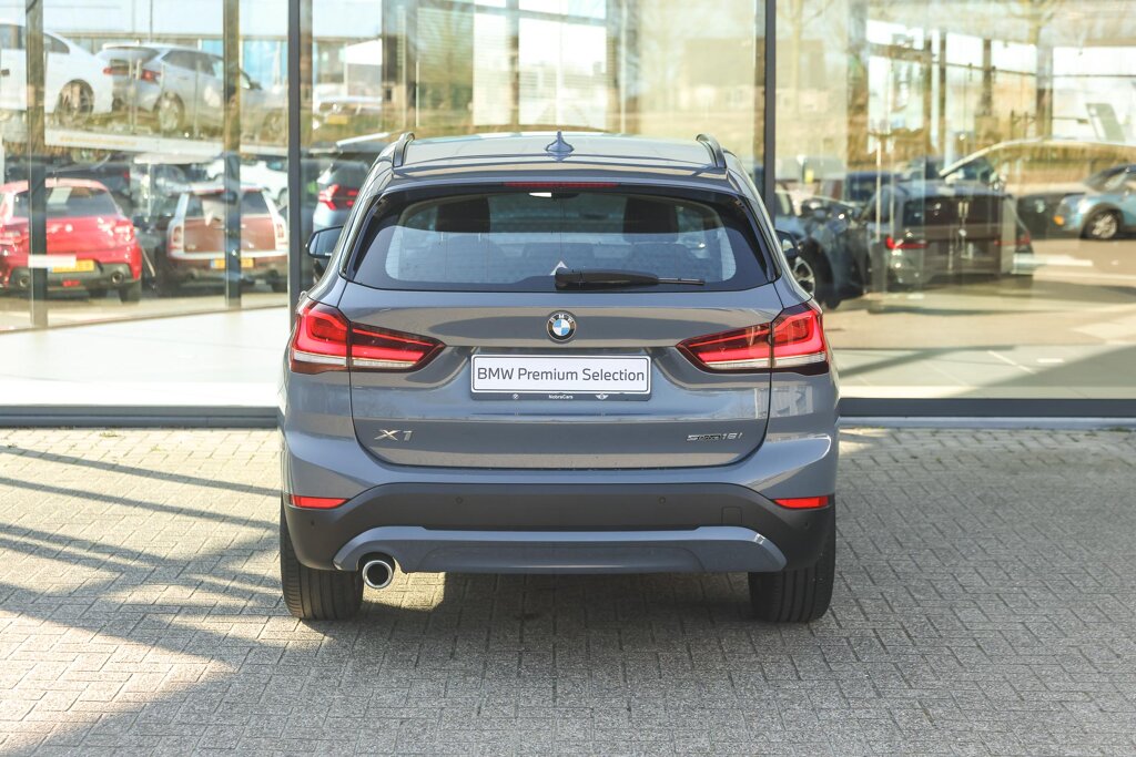 BMW X1 6
