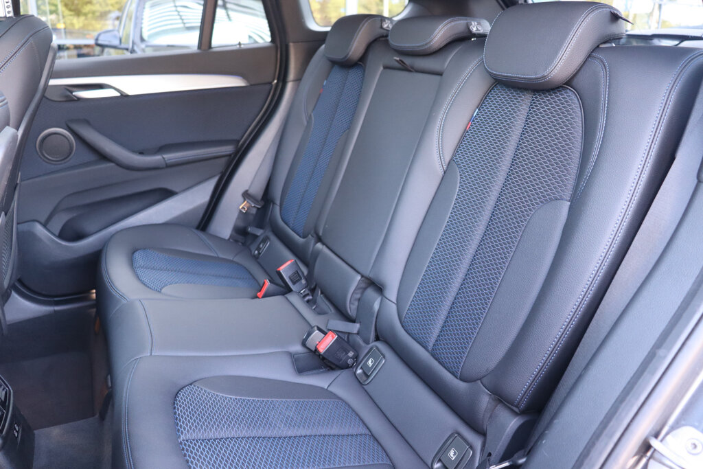 BMW X1 6