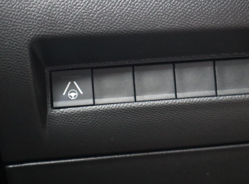 Peugeot e-2008 EV 50kWh 136pk GT - Afbeelding 2