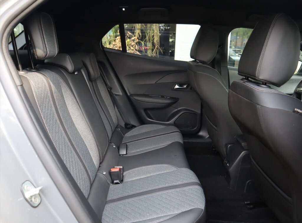 Peugeot 2008 1.2 Puretech 100pk Allure - Afbeelding 4