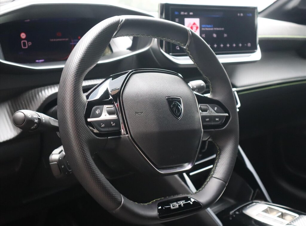 Peugeot 208 GT HYBRID 145pk e-DCS6 automaat, Rijklaarprijs, Camera voor en achter Adaptieve cruise control Keyless entry & start - Afbeelding 4