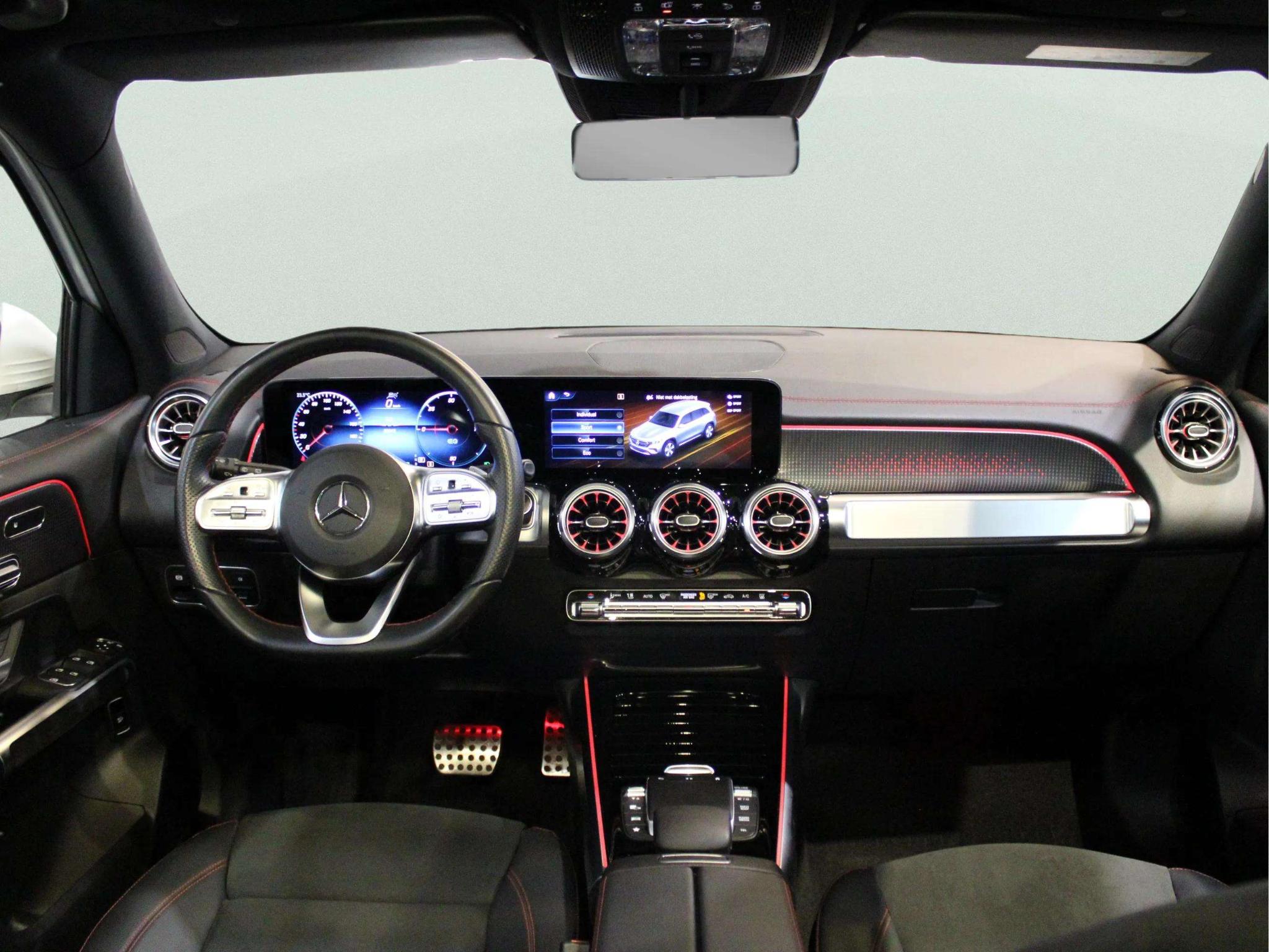 Mercedes-Benz EQB 300 4MATIC AMG Line 7p. 67 kWh - Afbeelding 3