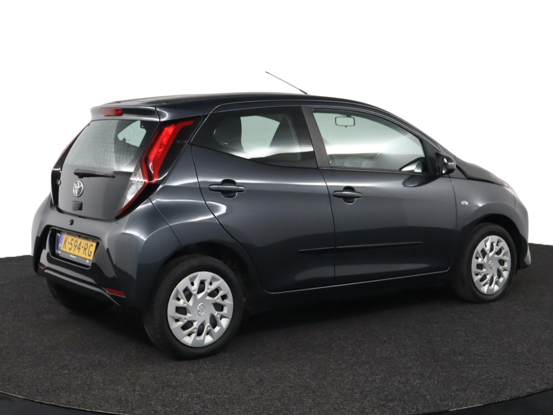 Toyota Aygo 1.0 VVT-i x-play - Afbeelding 2