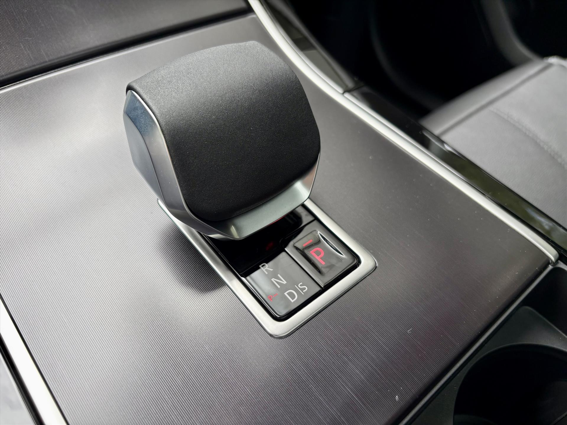 Land Rover Range Rover Velar - foto 8