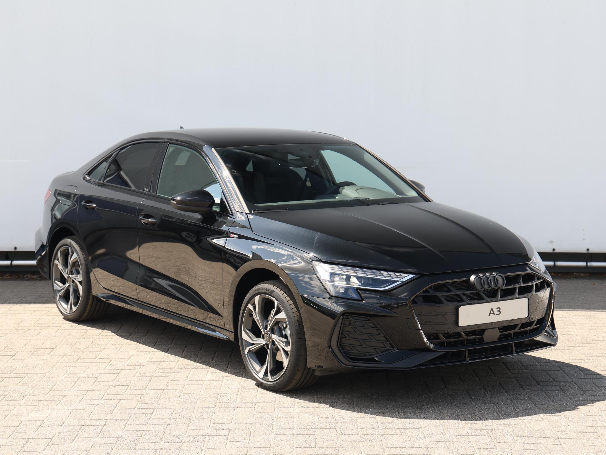 Audi A3 Limousine S edition 30 TFSI 115 PK Limousine - Afbeelding 3