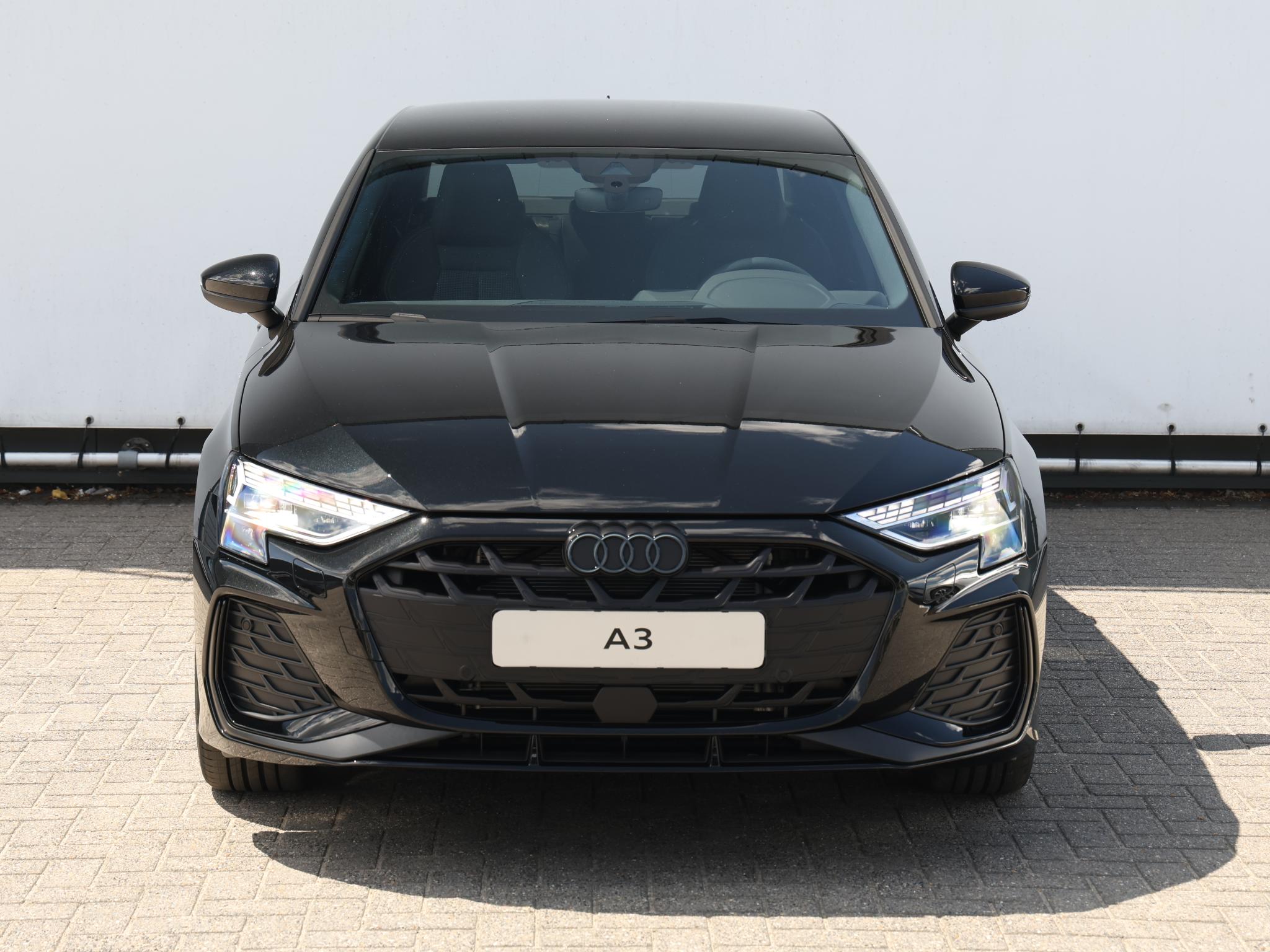 Audi A3 Limousine S edition 30 TFSI 115 PK Limousine - Afbeelding 4