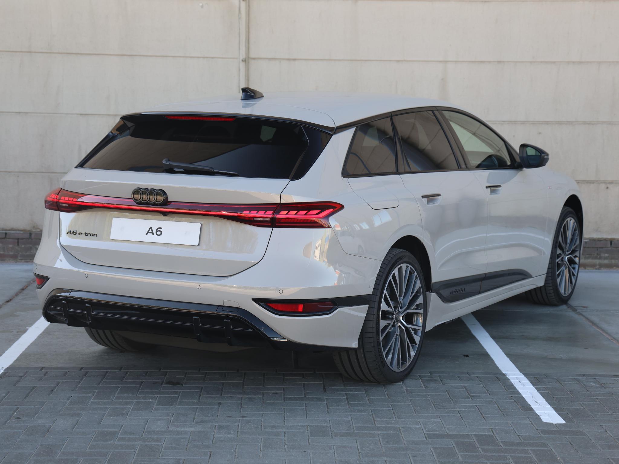 Audi A6 Avant e-tron S edition 83 kWh | 286 PK Avant - Afbeelding 5