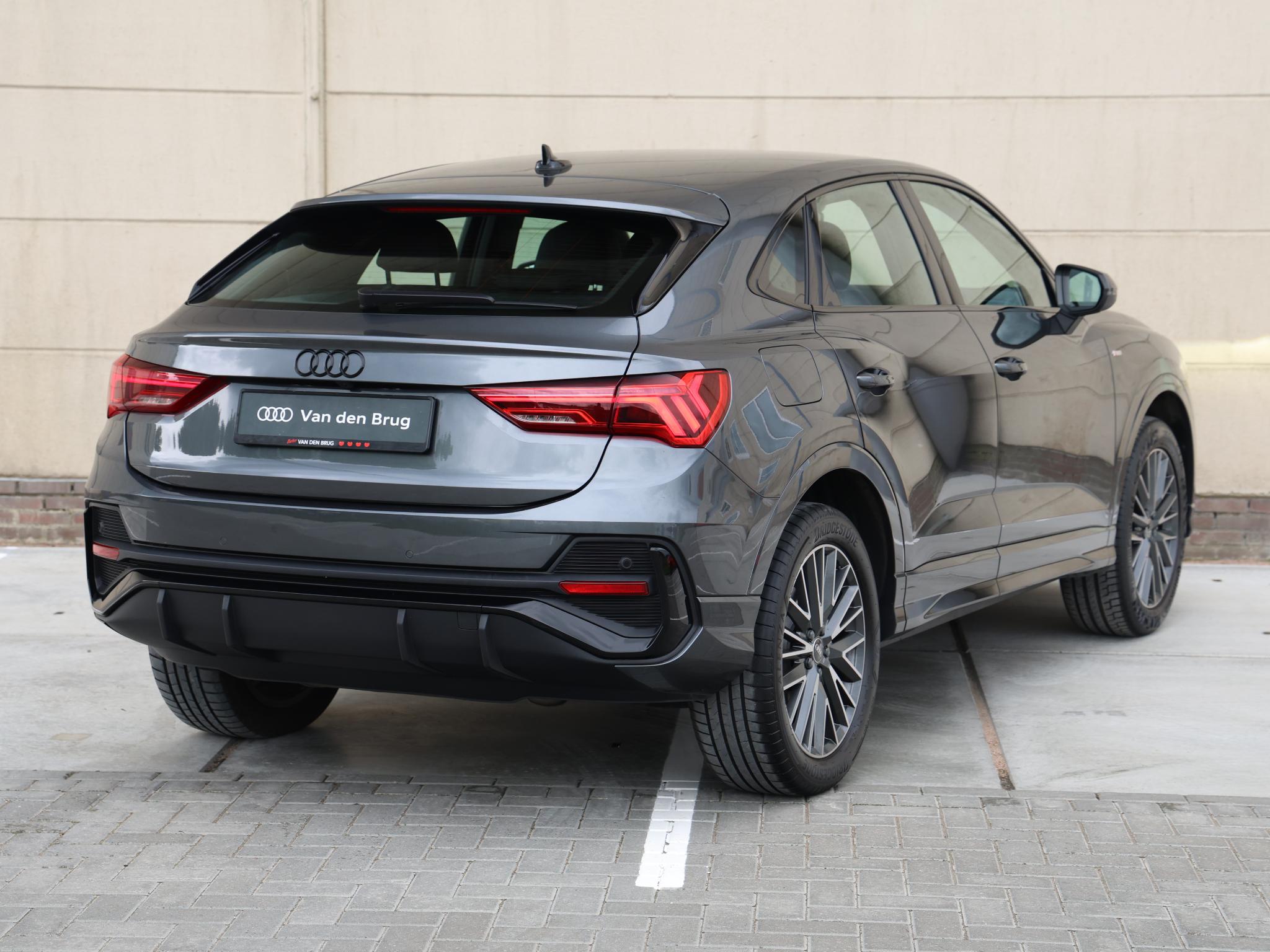 Audi Q3 Sportback 45 TFSI e S Edition - Afbeelding 5