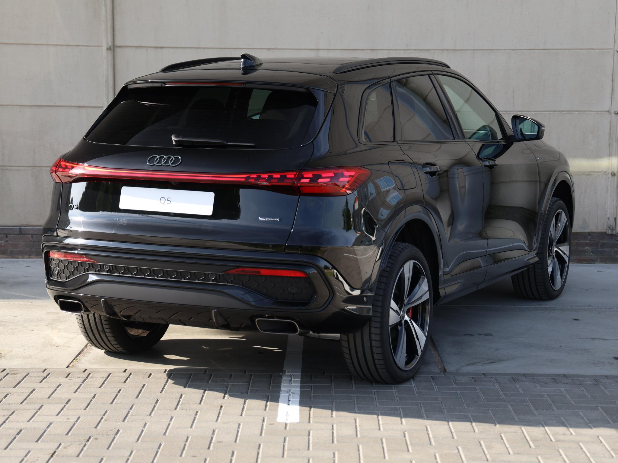 Audi Q5 S edition Competition 367 PK - Afbeelding 5