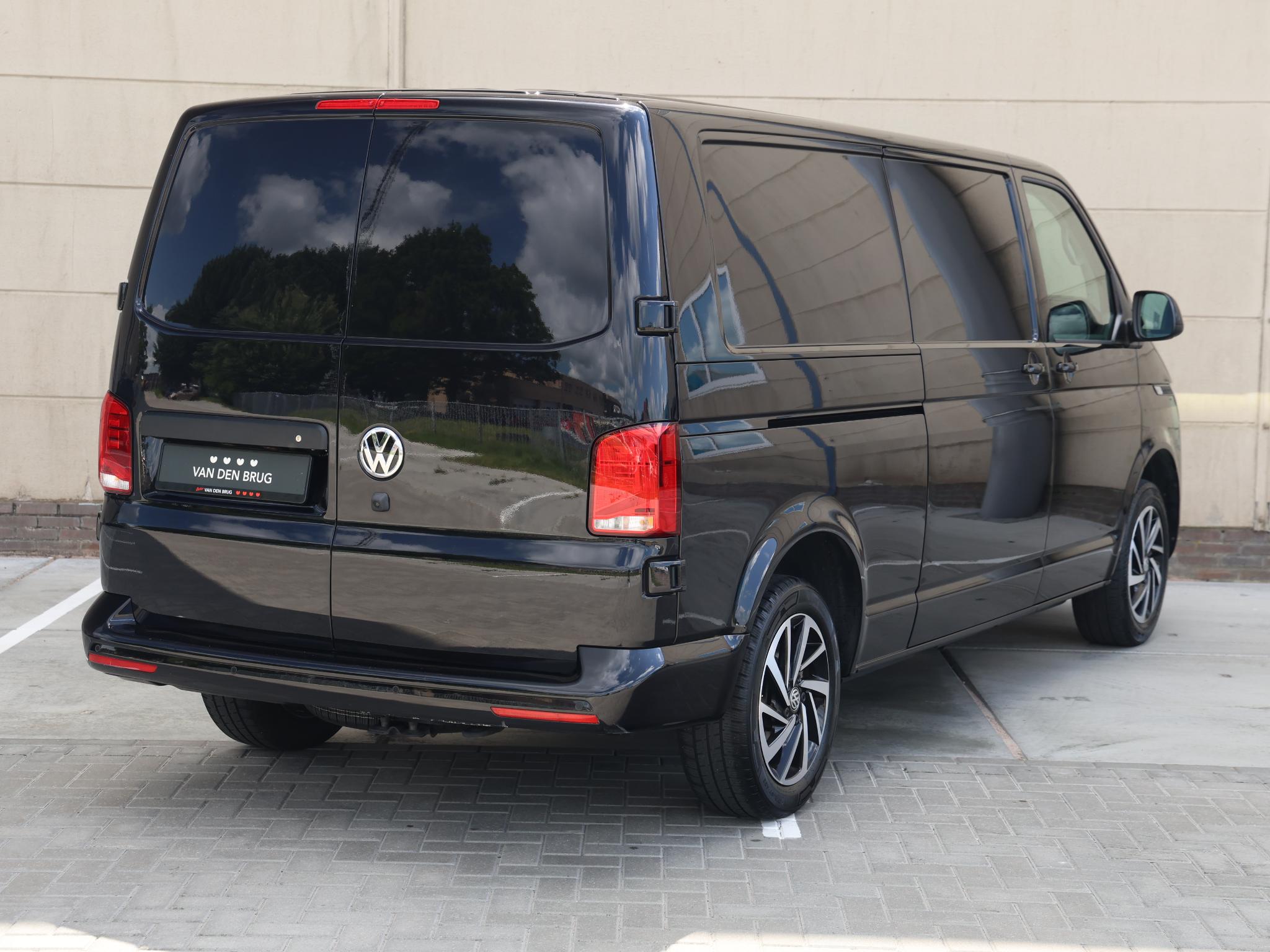 Volkswagen Transporter 2.0 TDI 150 pk DSG L2H1 Highline - Afbeelding 5