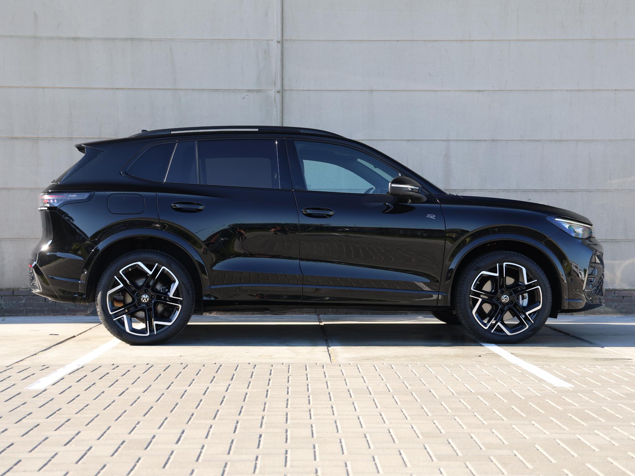 Volkswagen Tiguan 1.5 eHybrid R-Line Business - Afbeelding 2