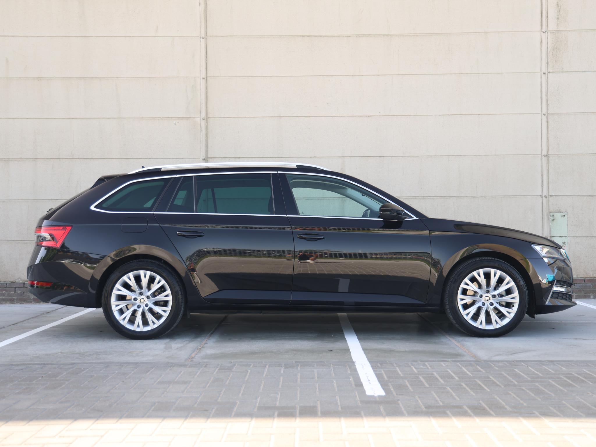 Škoda Superb Combi 1.4 TSI iV Style - Afbeelding 2