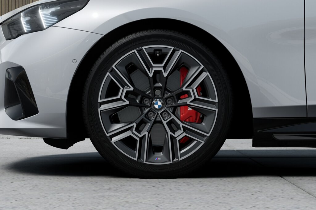 BMW i5 6