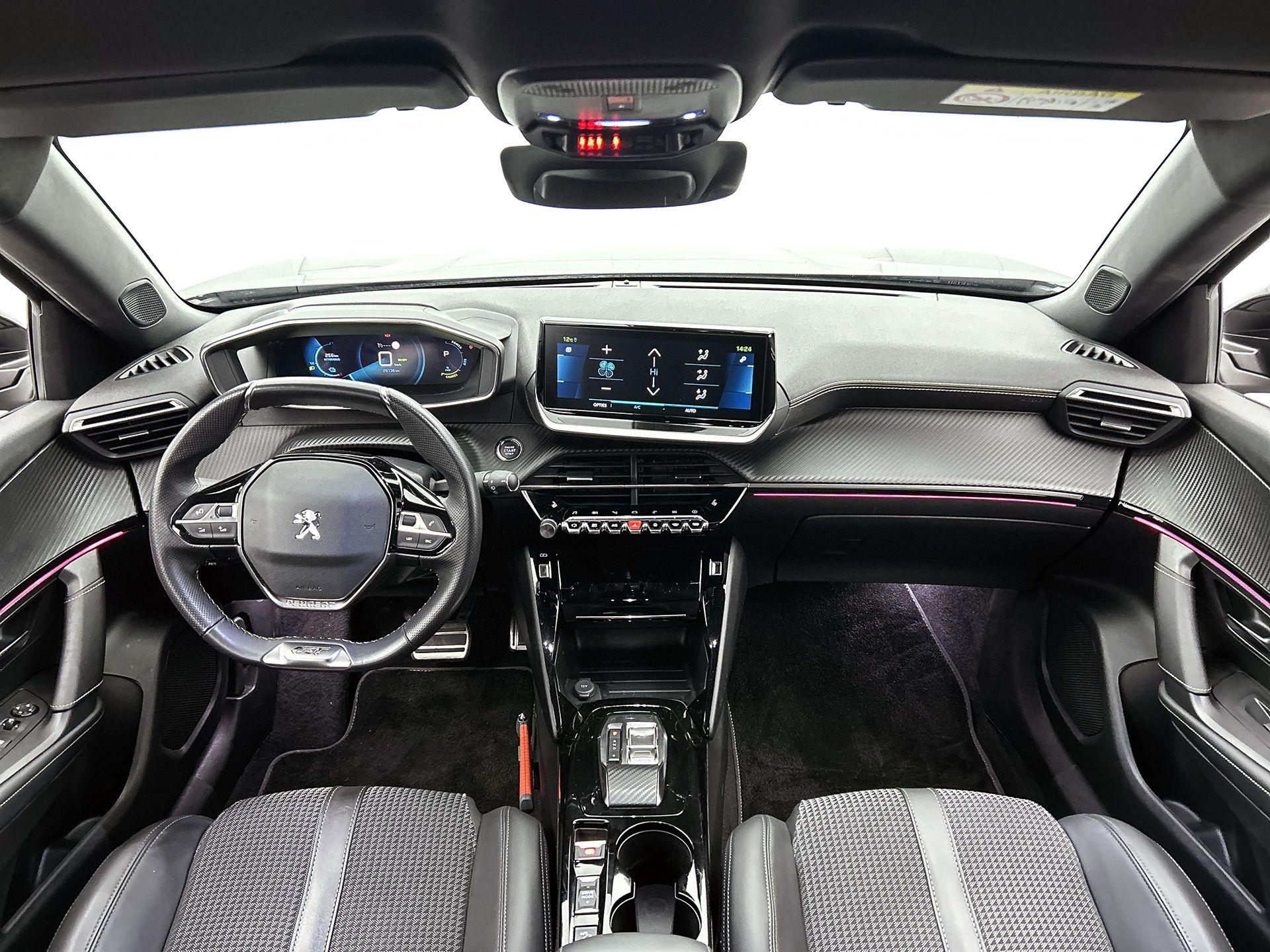 Peugeot e-2008