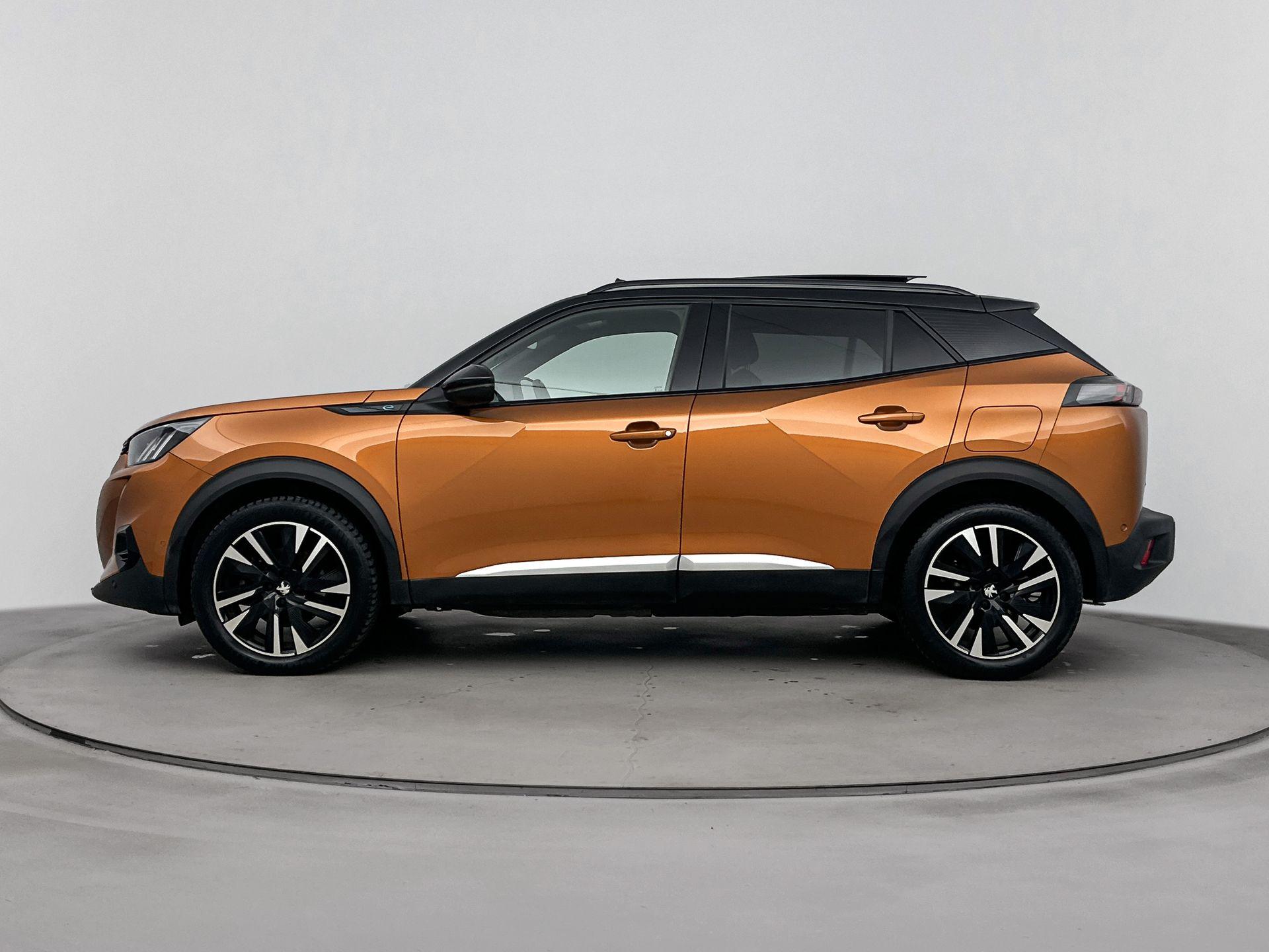 Peugeot e-2008 SUV EV GT Pack 50 kWh 136pk - Afbeelding 2