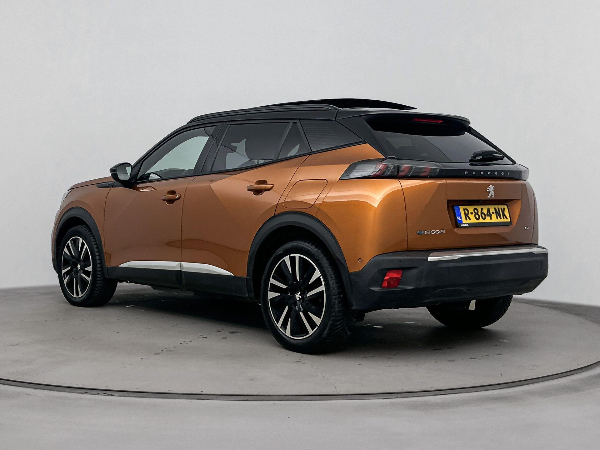 Peugeot e-2008 SUV EV GT Pack 50 kWh 136pk - Afbeelding 3
