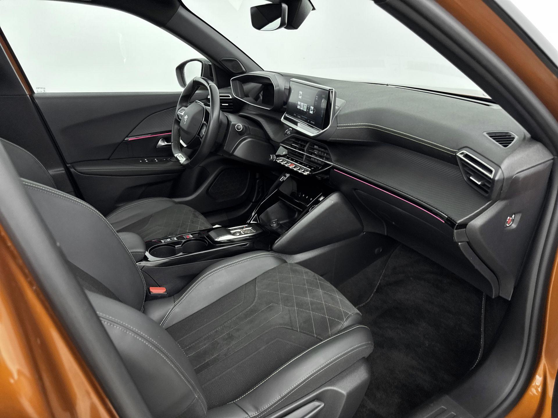 Peugeot e-2008
