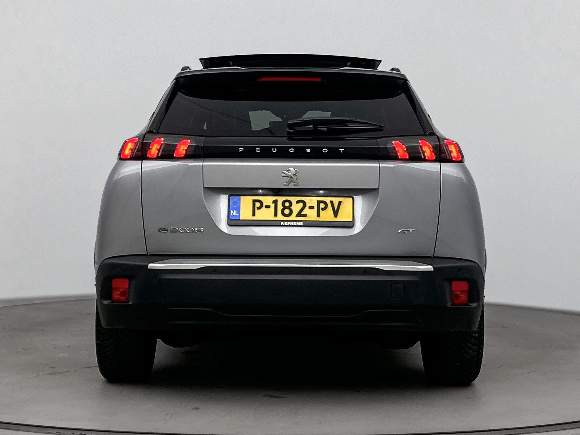 Peugeot e-2008
