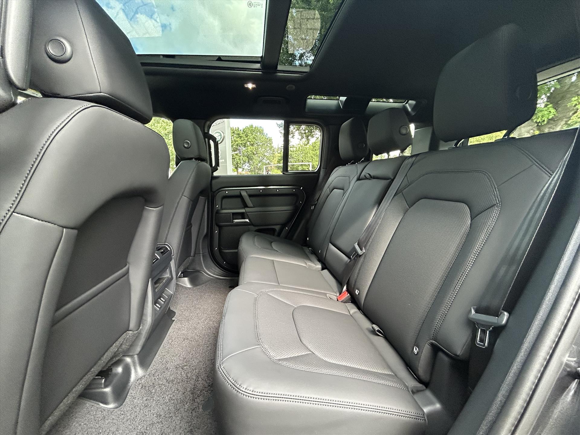 Land Rover Defender - foto 39